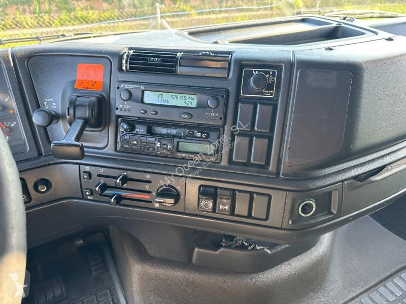 Camión Volvo 380