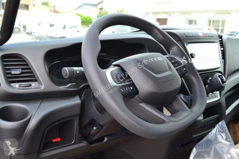 Furgoneta Iveco 35C14 2.3