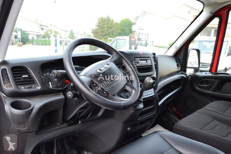 Veicolo commerciale Iveco DAILY 35C13