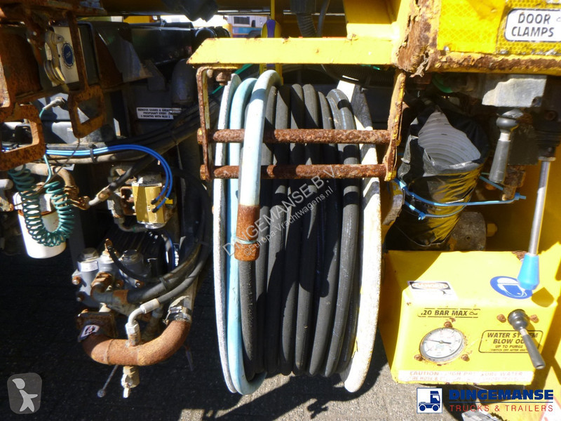 Camion Volvo 300 6X4 Whale vacuum tank 10.2 m3
