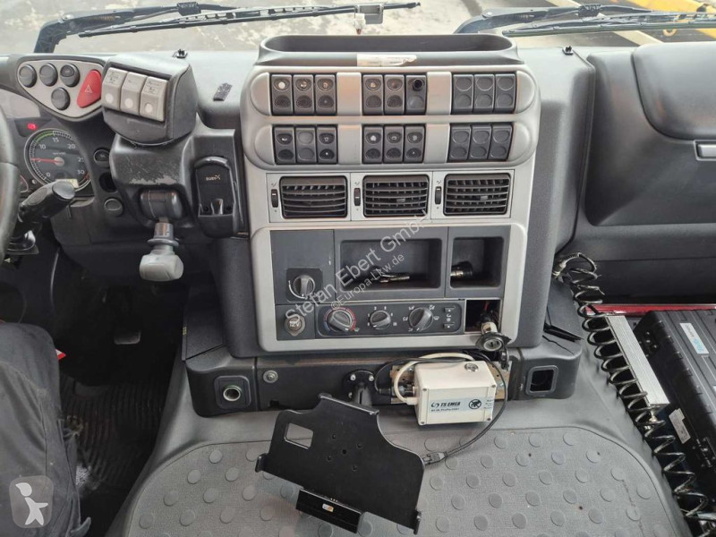 Camion Iveco AD190S42/P 14.000L...