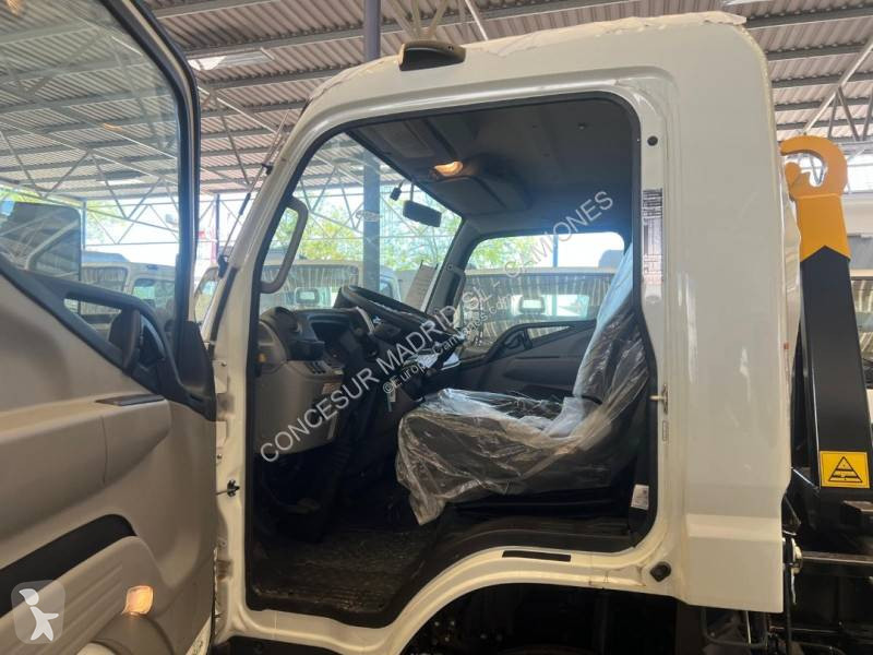 Camion Mitsubishi Fuso