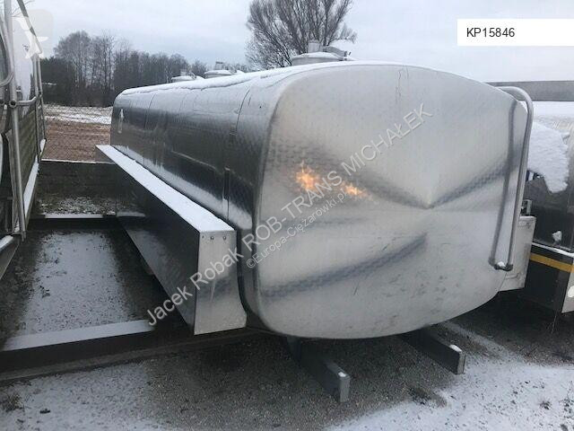 Uitrusting voor vrachtwagens  ZBIORNIK DO MLEKA...