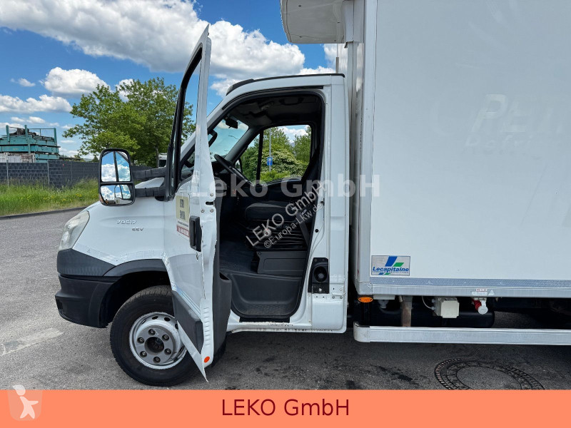 شاحنة Iveco 70C17 Mit Carrier Pulsor 600 Mt