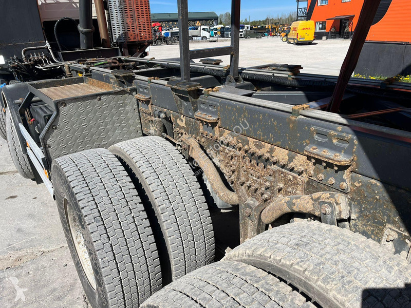 Kamion Volvo 8x4 RETARDER / TANDEM AXLE LIFT /...