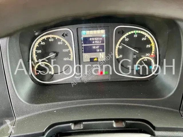 Kamion Mercedes 1218 BDF Koffer / Voll Luft /...