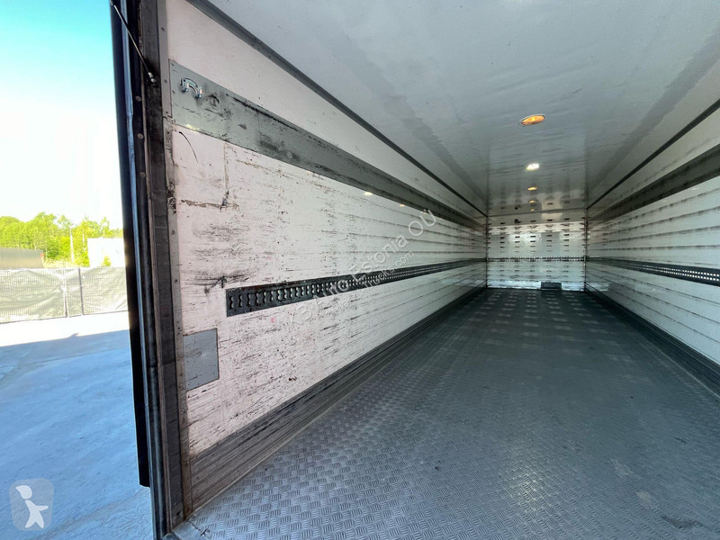 Kamion Volvo 280 4x2 BOX L=9484 mm