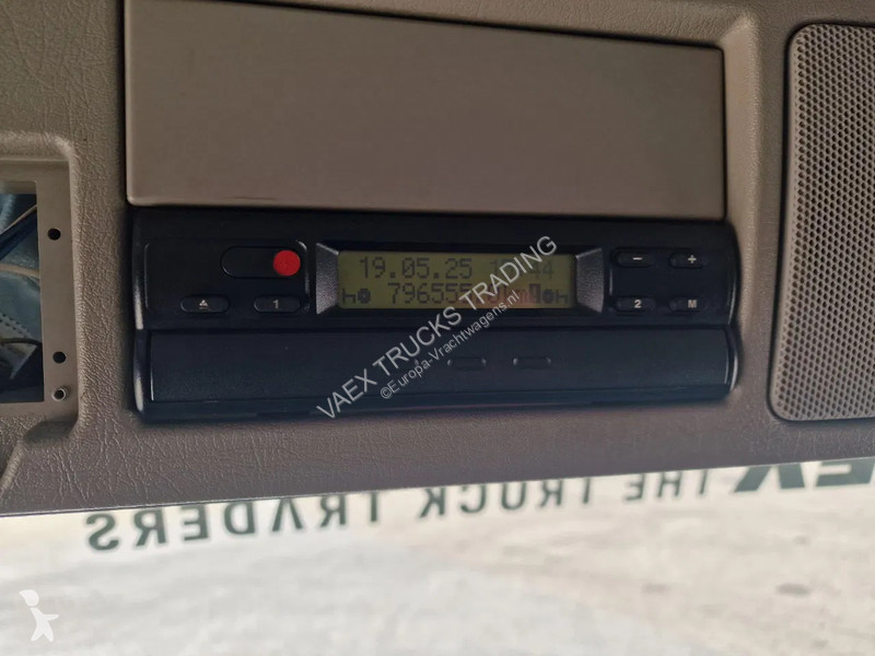 Kamion Volvo 12380 4x2 - Frigo Carrier Supra -...