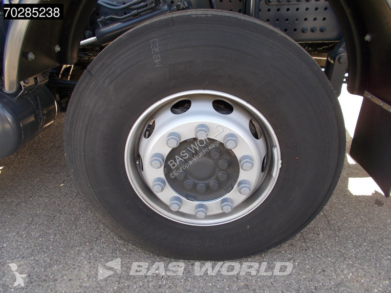Camion Mercedes 4145 8X4 10m3 Schwing Stetter...