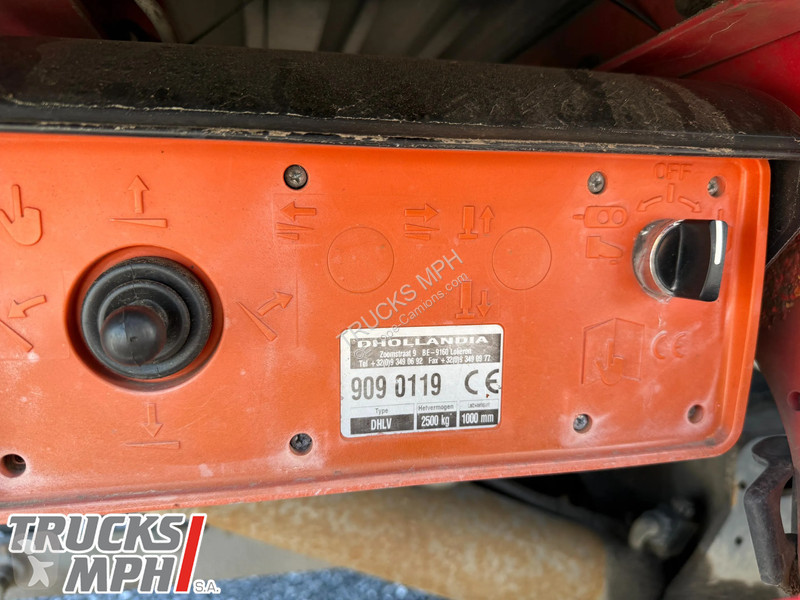 Kamion Renault *403.720 km*Hayon 2500 kg*Full...