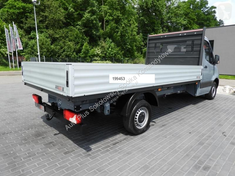 Autoutilitară Mercedes SPRINTER 315 SKRZYNIA 8...