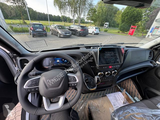 Véhicule utilitaire Iveco 70C18HA, Maschinen...