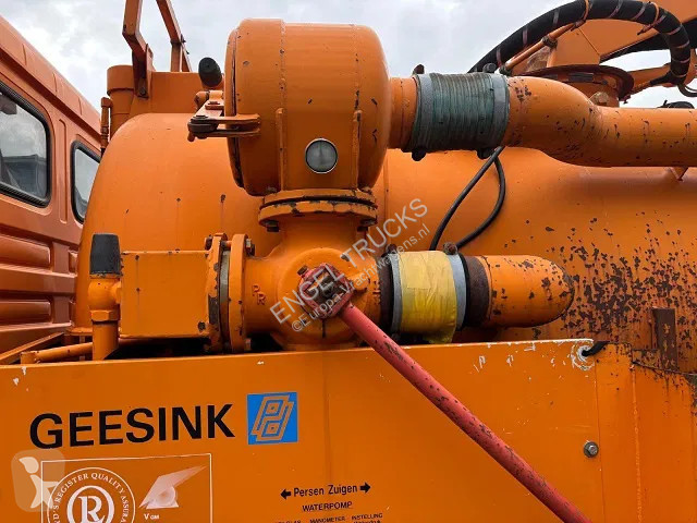 Camion MAN 15.192 (6-CILINDER) WITH GEESINK...