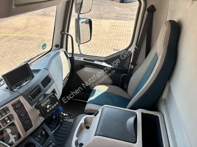 Camion Volvo FL...