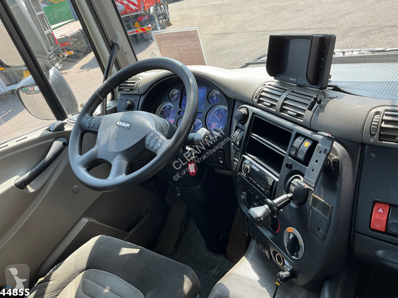 Camion DAF FA 65  250 Hiab 8 Tonmeter laadkraan