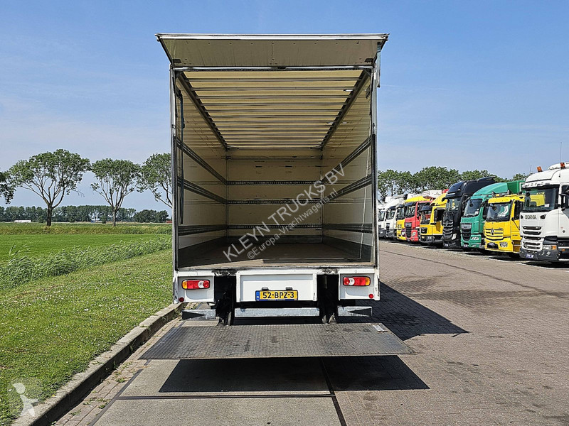 Kamion Renault D 240 11.9T AIRCO TAILLIFT