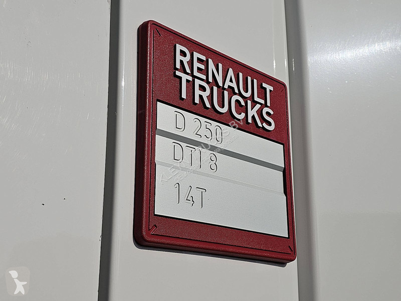 Kamion Renault D 250 11.9T A/C NEW ENGINE