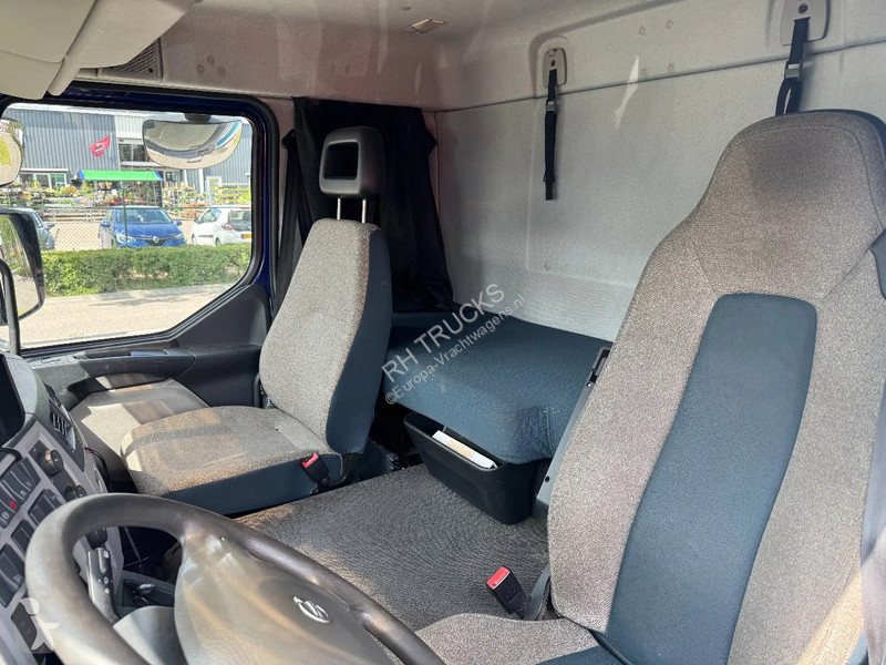 Kamion Volvo FL 250 4X2 EURO 6 CARGOLOCK...