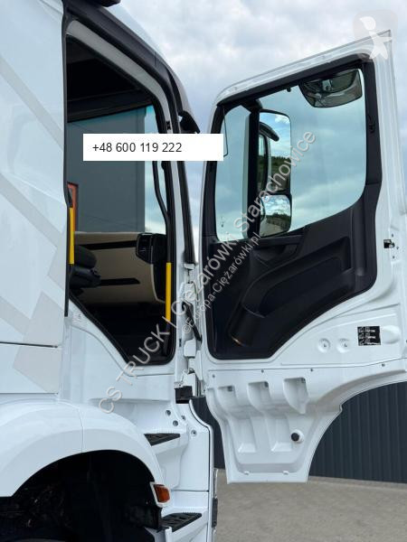 Camion Mercedes PK48002