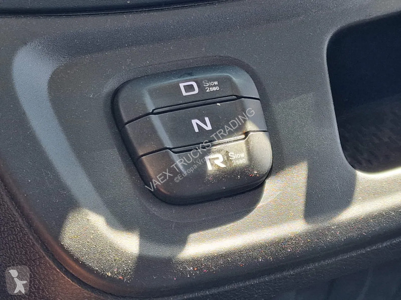 Kamion Iveco 75-190 Isotherm box - Zepro...