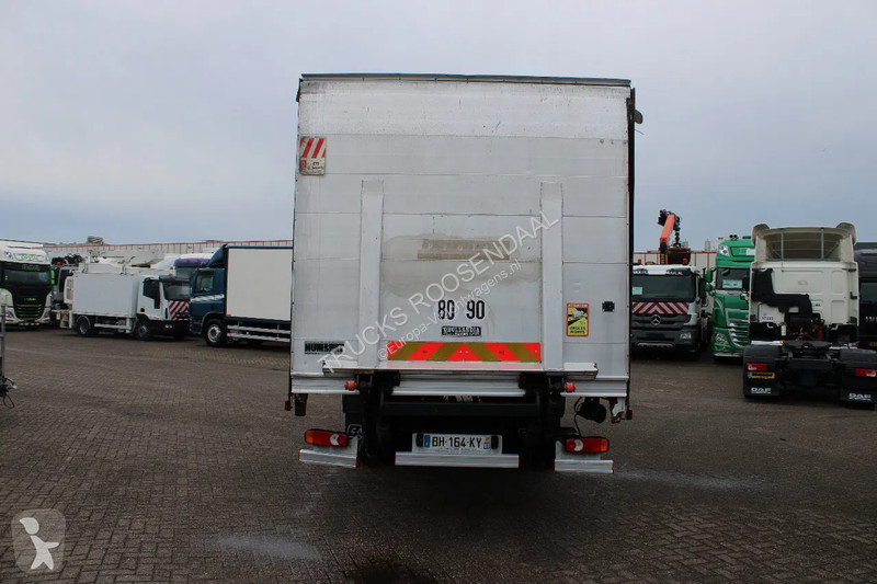 Kamion Renault 220 + MANUAL + LIFT + 12T