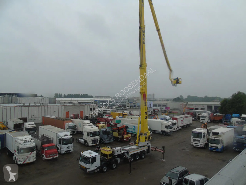 Kamion Mercedes 4148 + 84 meters + 10x4