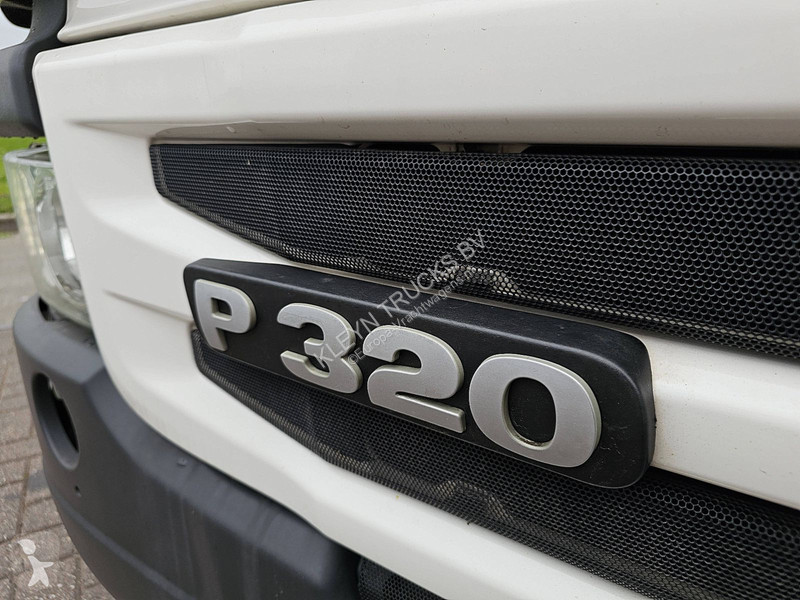 Camion Scania 320