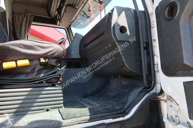 Kamion Scania R143-420 V8 EFFER 8200 Kraan -...