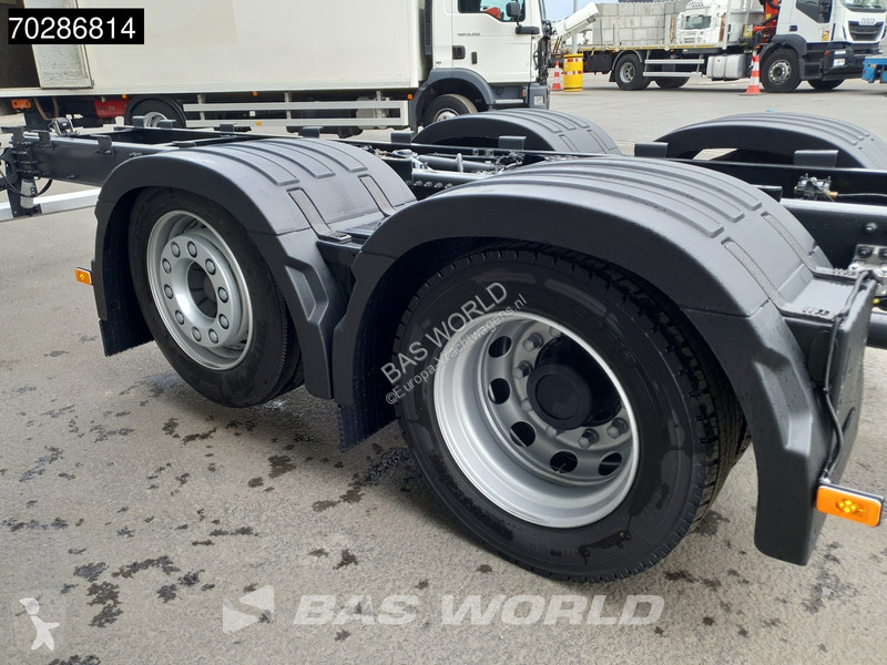 Camion Volvo FH  6X2 NEW chassis! Full air...