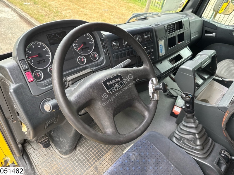 Kamion MAN 35 400 8x2, Handgeschakeld, Fassi,...