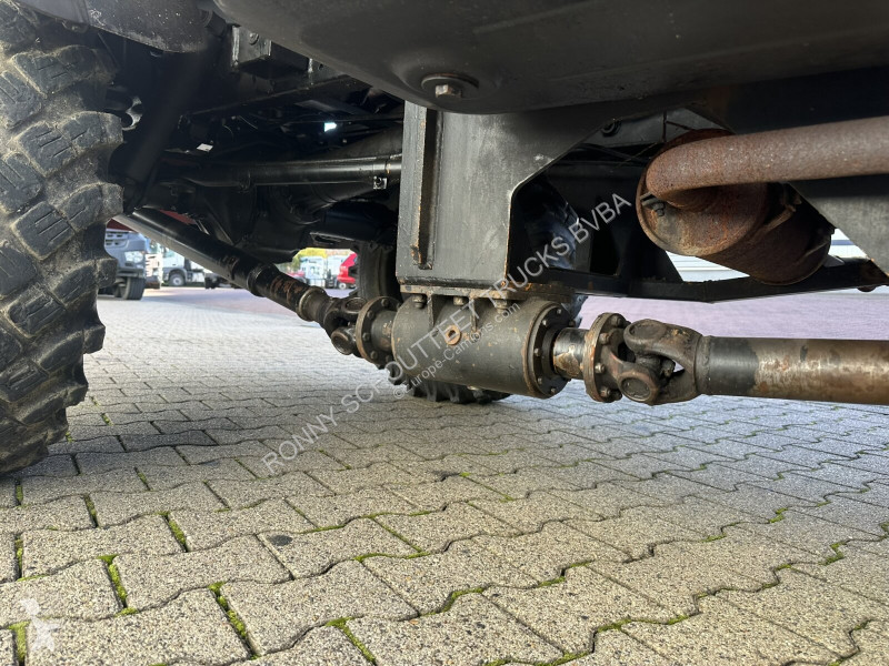 آلة لصيانة الطرق Unimog U52 411 4x4 Schneefräse...
