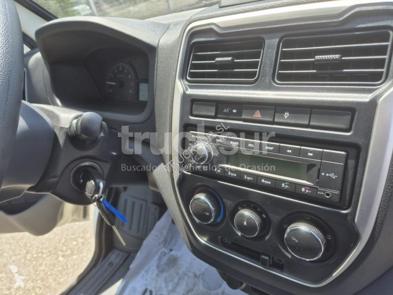 Veicolo commerciale Iveco  PIAGGIO PORTER 1.5I...