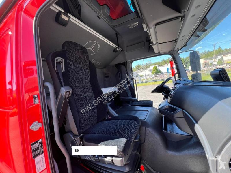 Camion Mercedes ATEGO 824 EURO 6 1.HAND...