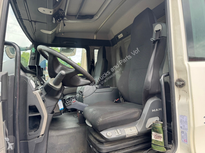 Kamion MAN 28.360 6X4 EURO 4 HIAB 122 HIDUO