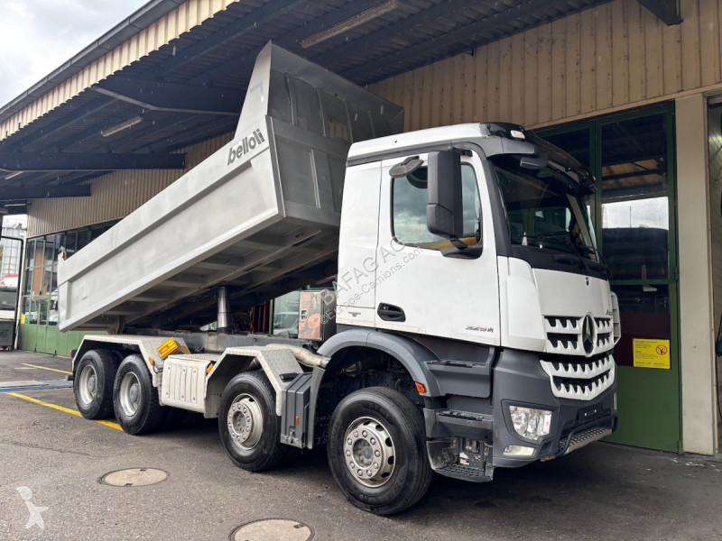 Kamion Mercedes arocs 3251