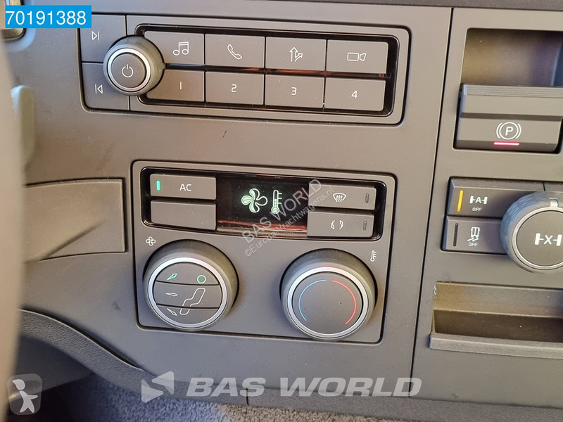 Camion Volvo 520 10X4 50T Payload | 28m3 Tipper...