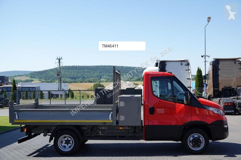 Autoutilitară Iveco DAILY 35C12D / 2,3 D /...