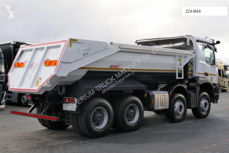 Camion Mercedes AROCS 3246