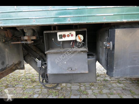 Camião Volvo FL6-140