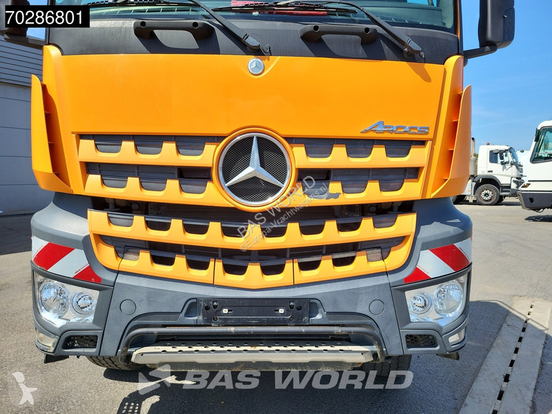 Camion Mercedes 3345 6X6 11m3 Meiller Mixer...