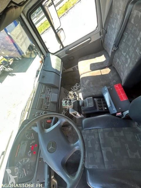 Kamion Mercedes U5000