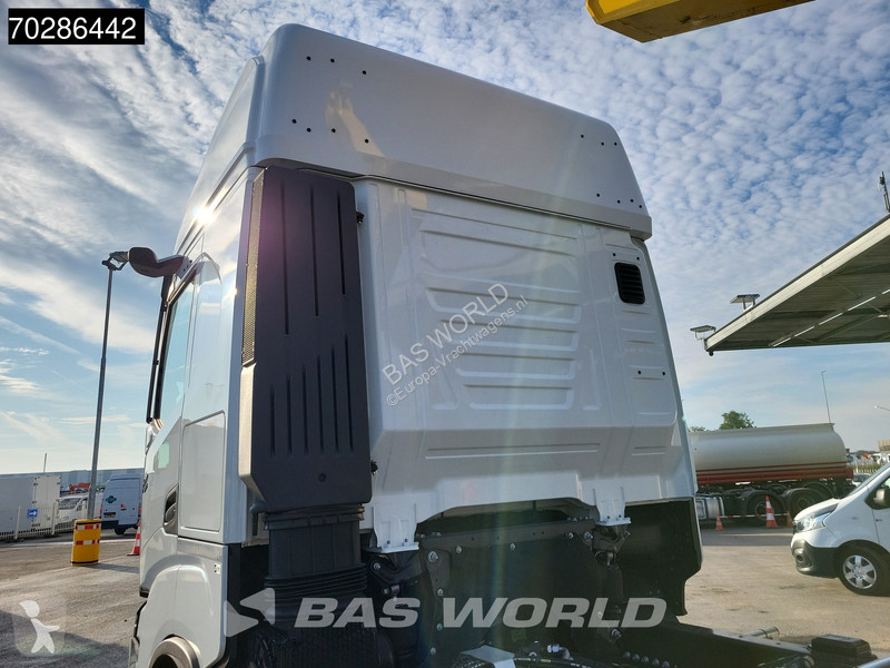 Camión Iveco X-Way 580 6X2 NEW Palfinger...