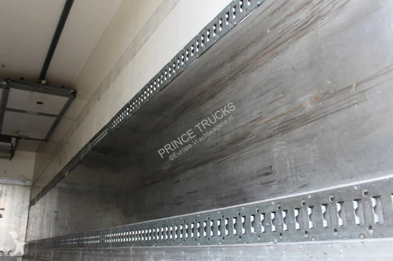 Kamion Volvo 330 * EURO5 * CARRIER SUPRA SILENT...