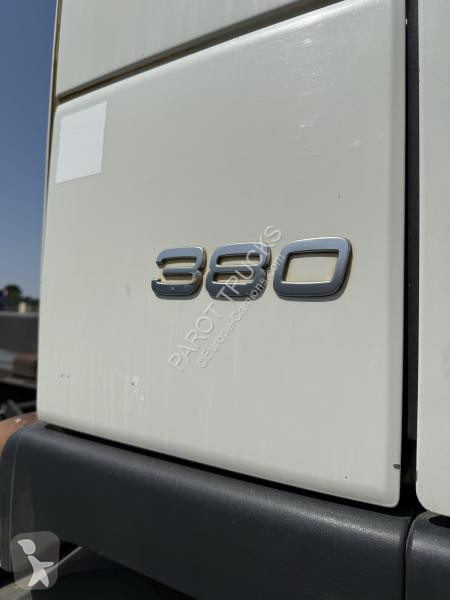 Camion Volvo 380