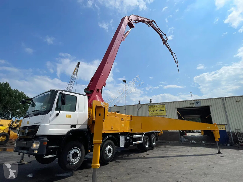 Camion Mercedes 4141 MP3 Concrete Pump 52...