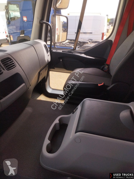 Kamion Renault D Wide