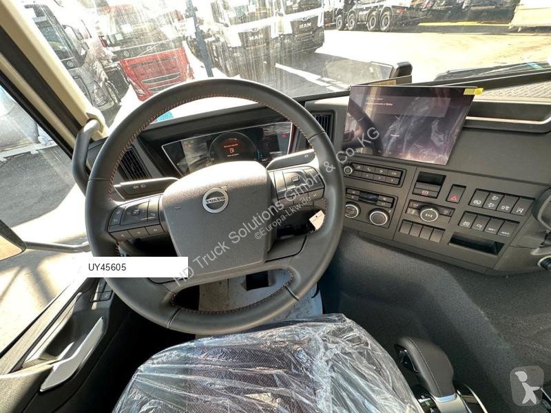 Kamion Volvo FMX 500 8x4