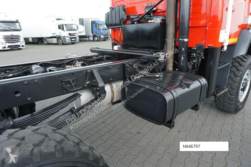 Kamion MAN LE 220 / 4 X 4 / DOKA / DO ZABUDOWY...
