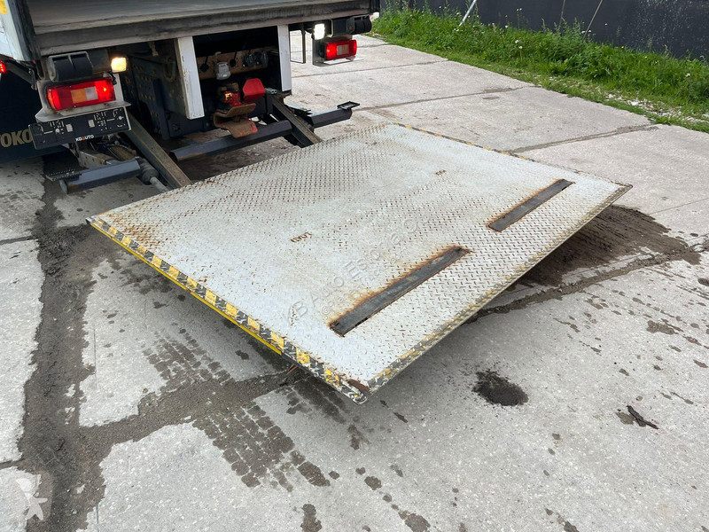 Kamion Volvo 6x2 RETARDER BOX L=7672