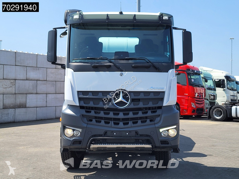 Camion Mercedes 4245 8X4 NEW! 12m3 Schwing...